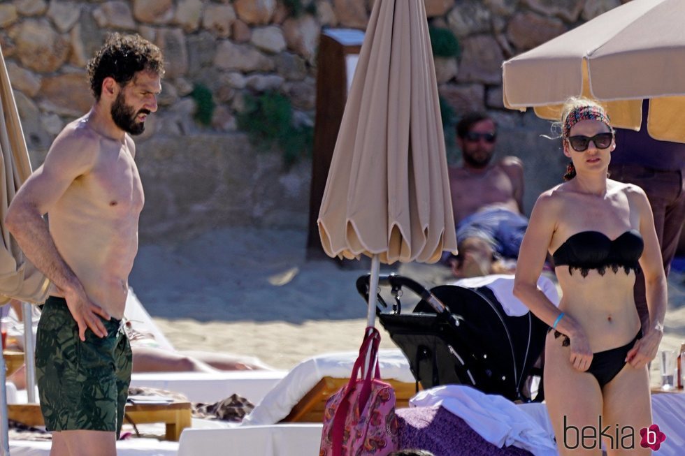 Jorge Garbajosa y su mujer disfrutan de sus primeras vacaciones como casados en Ibiza