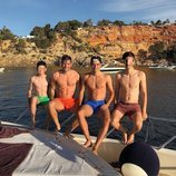 Luca, Enzo, Theo y Elyaz Zidane de paseo en barco por Ibiza