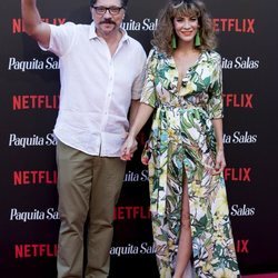 Carlos Bardem y Cecilia Gessa  en la premiere de la segunda temporada de 'Paquita Salas'