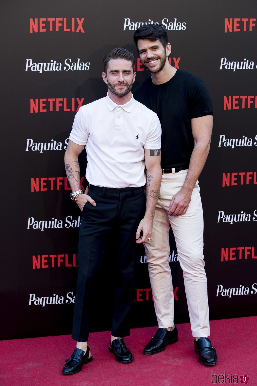 Pelayo Díaz y su novio, Andy McDougall,  en la premiere de la segunda temporada de 'Paquita Salas'
