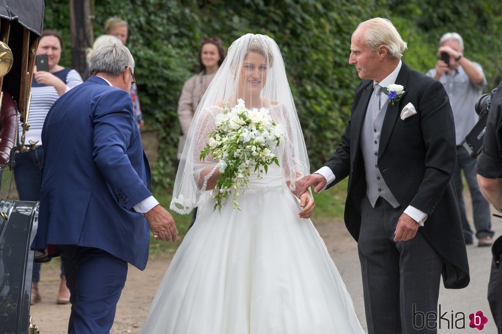 Celia McCorquodale el día de su boda a la que acudieron los Duques de Sussex
