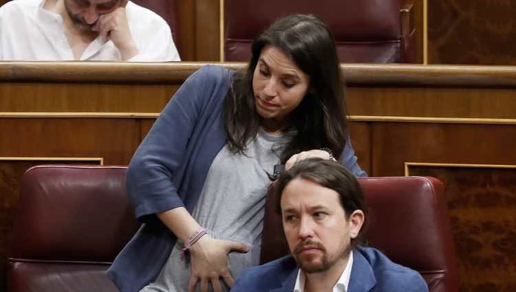 Irene Montero y Pablo Iglesias en la primera sesión del Parlamento del nuevo Gobierno de Sánchez