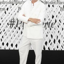 Boris Izaguirre en el front row de Pedro del Hierro en Madrid Fashion Week primavera/verano 2019