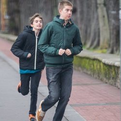 Juan Urdangarin y Pablo Urdangarin corriendo en Vitoria
