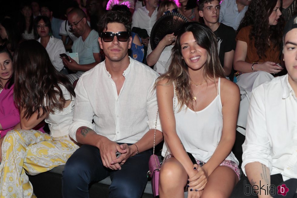 Diego y Laura Matamoros en el front row de Custo Barcelona en Madrid Fashion Week primavera/verano 2019