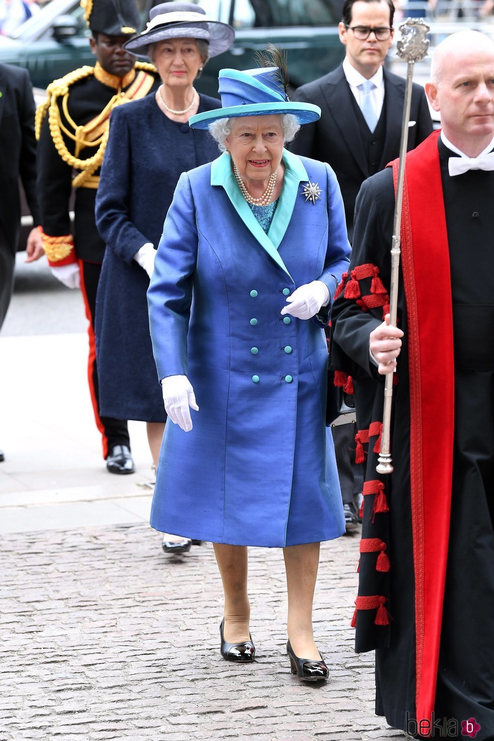 La Reina Isabel en la celebración del centenario de la RAF