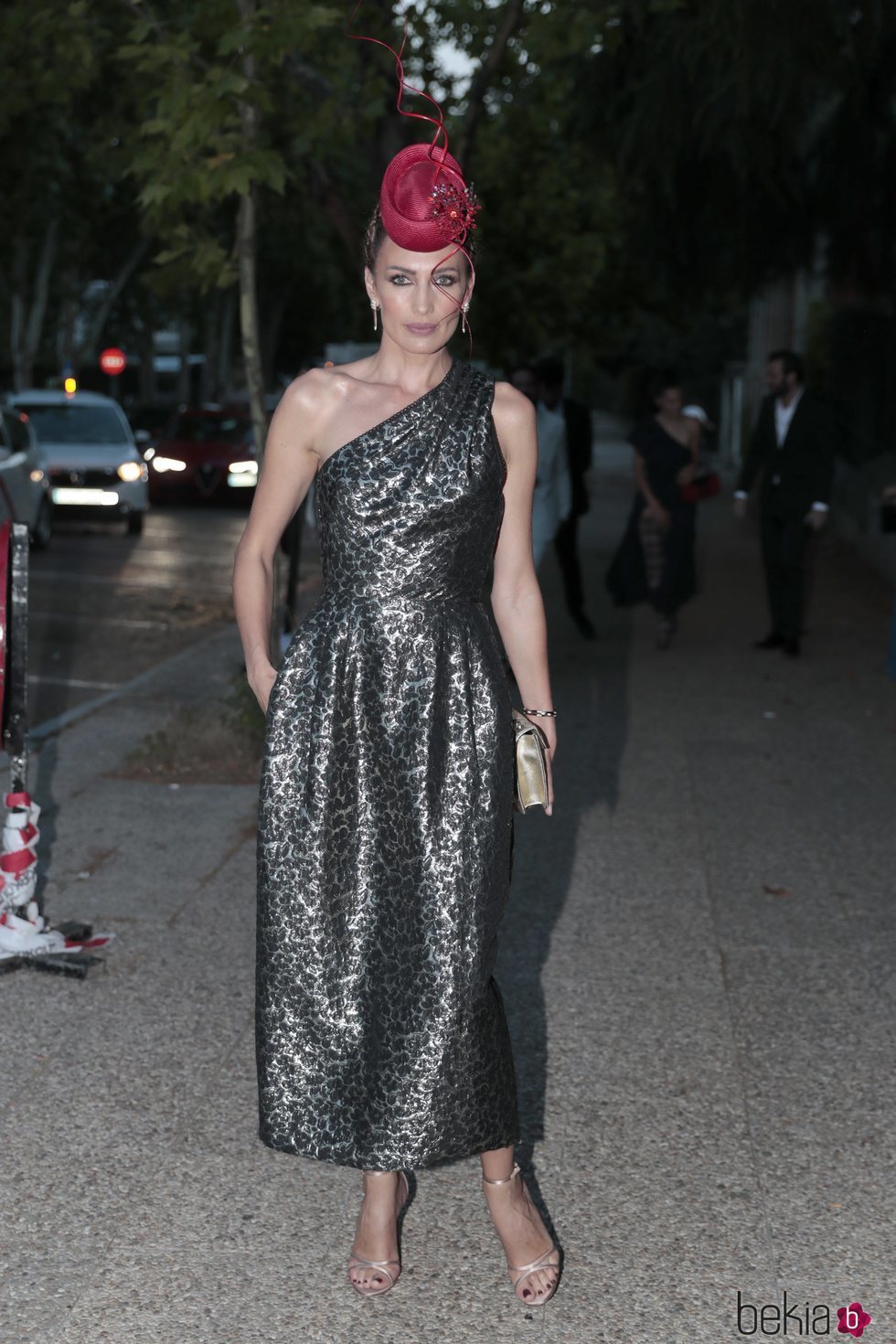 Nieves Álvarez llegando a la fiesta del 30 aniversario de Vogue