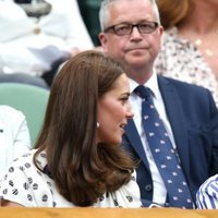 Meghan Markle y Kate Middleton muy cómplices la final femenina de Wimbledon 2018