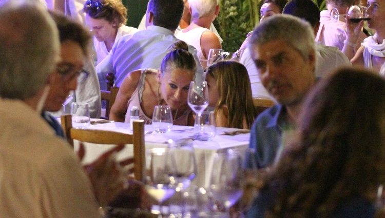 Sarah Jessica Parker cenando con su familia en Portofino