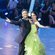 Roberto Leal y Rocío Muñoz, los presentadores de 'Bailando con las estrellas' en la gala final