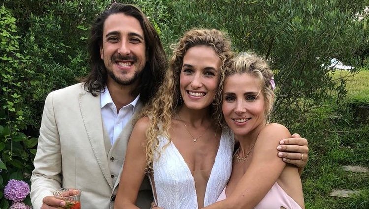 Elsa Pataky celebrando la boda de su hermano Cristian Prieto y Silvia Serra