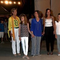 Los Reyes Felipe y Letizia, la Princesa Leonor, la Infanta Sofía, la Reina Sofía y la Infanta Elena en el concierto de Ara Malikian en Mallorca