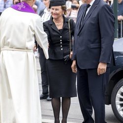 Harald y Sonia de Noruega en el funeral de Thorvald Stoltenberg