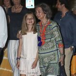 La Reina Sofía y la Princesa Leonor, muy cariñosas en la cena por el final de la Copa del Rey de Vela 2018