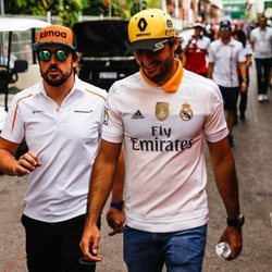 Carlos Sainz y Fernando Alonso en el Circuito de Mónaco