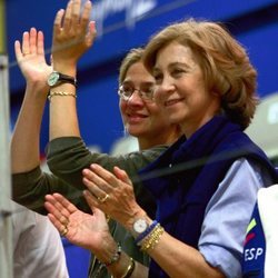 La Reina Sofía y la Infanta Cristina animando a los deportistas españoles