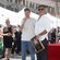 Louis Tomlinson acompaña a Simon Cowell en la entrega de su estrella en la Paseo de la Fama de Hollywood