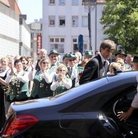 Ernesto Augusto de Hannover llega a su boda con Ekaterina Malysheva en compañía de su madre