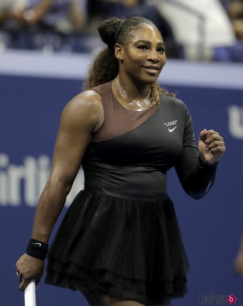 Serena Williams estrenando nueva indumentaria en el US Open 2018
