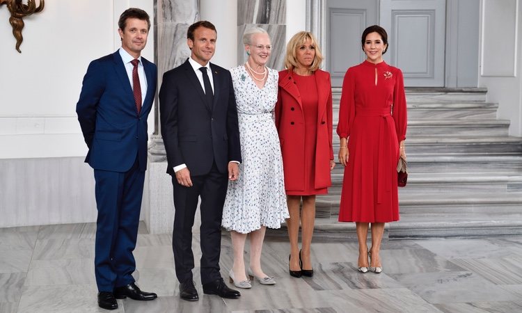 Federico de Dinamarca, Emmanuel Macron, Margarita de Dinamarca, Brigitte Macron y Mary de Dinamarca en Amalienborg