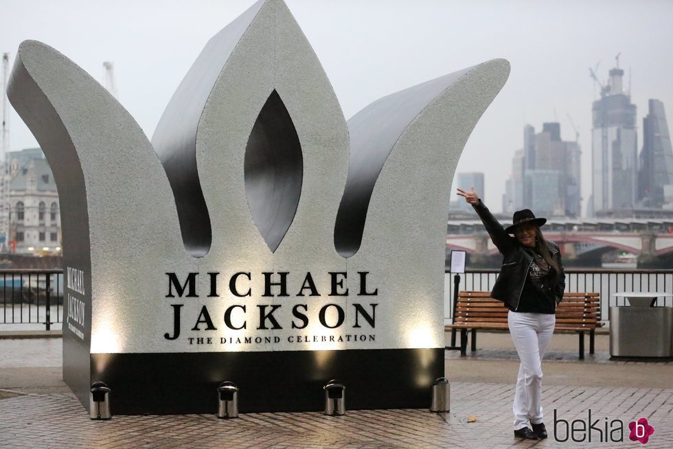 Una corona para el homenaje a Michael Jackson en Londres