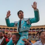 Cayetano Rivera saliendo a hombros de la Goyesca 2018