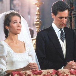 La Infanta Elena y Jaime de Marichalar durante su boda en Sevilla