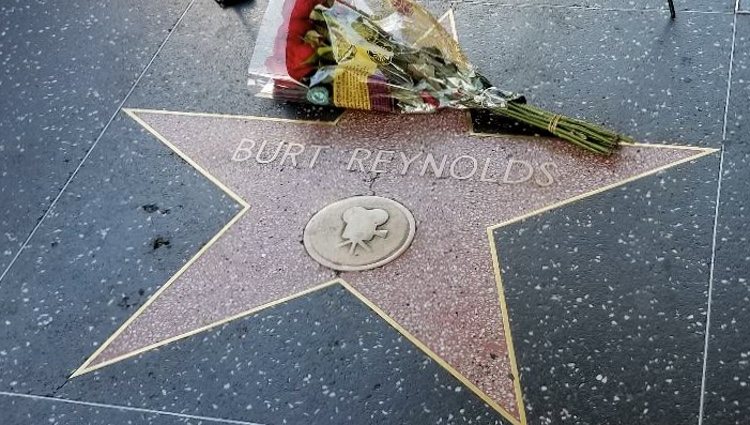 La estrella en Hollywood del actor Burt Reynolds