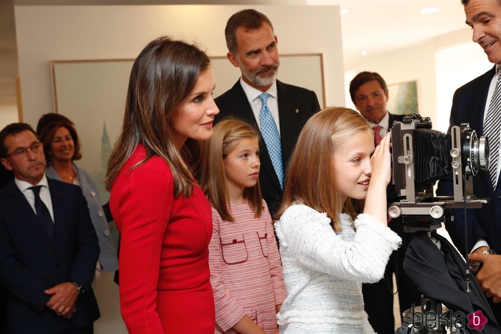 Los Reyes Felipe y Letizia, la Princesa Leonor y la Infanta Sofía en el Museo de Covadonga