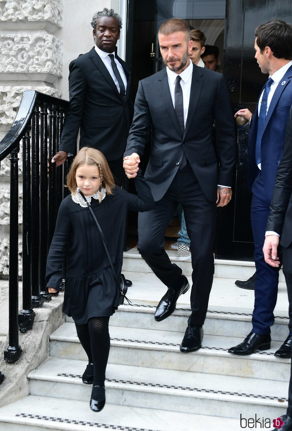 David Beckham y su hija Harper en la London Fashion Week