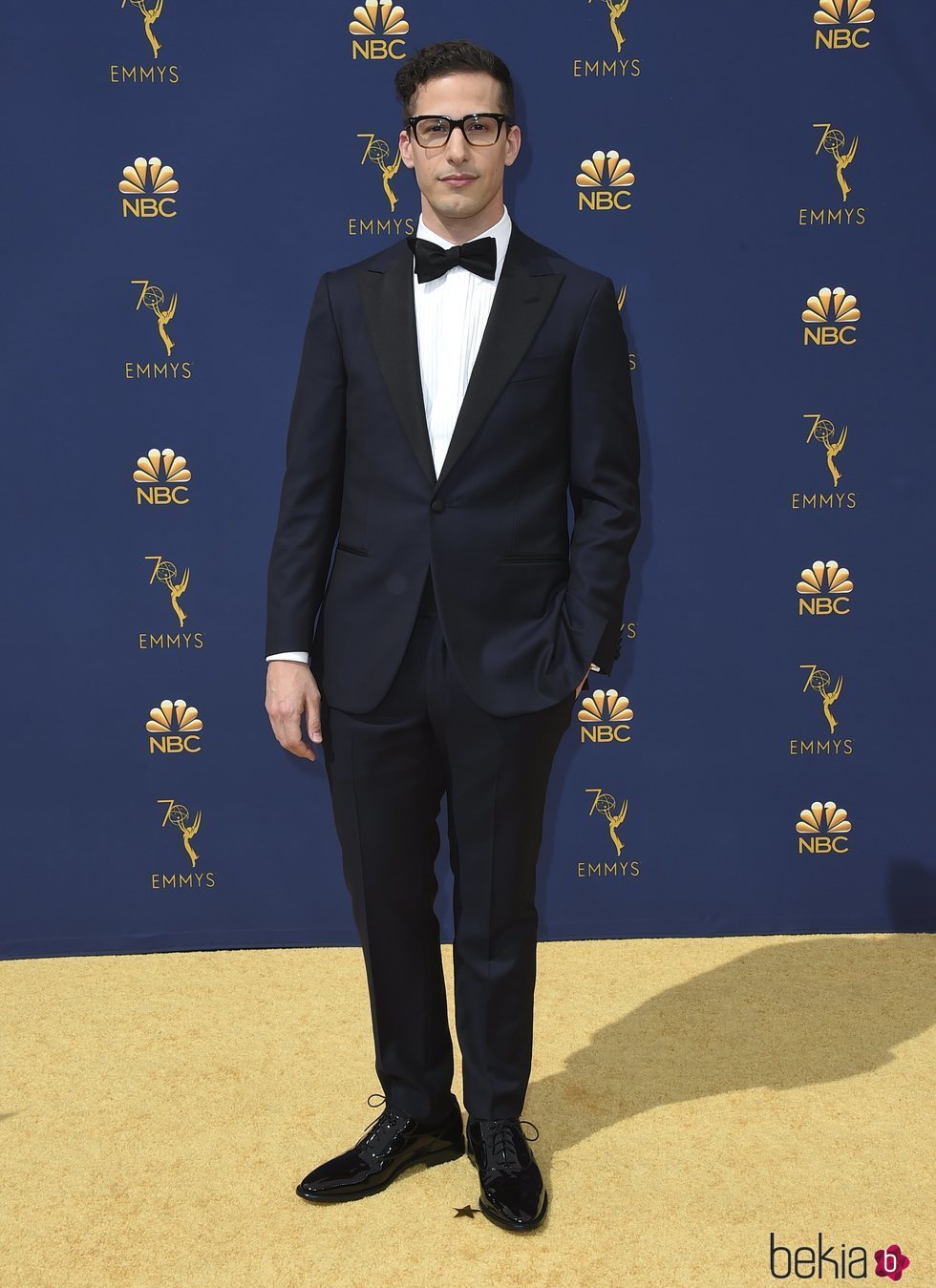 Andy Samberg en la alfombra roja de los Premios Emmy 2018