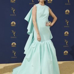 Poppy Delevingne en la alfombra roja de los Premios Emmy 2018