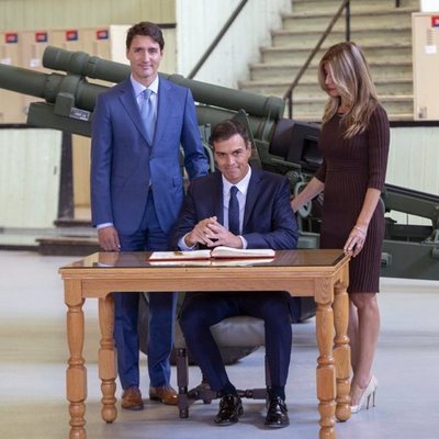 Pedro Sánchez y Begoña Gómez junto a Justin Trudeau en Canadá