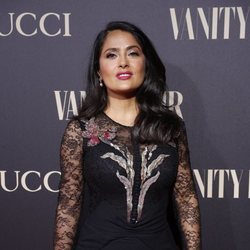 Salma Hayek en la alfombra de la fiesta de Vanity Fair 2018