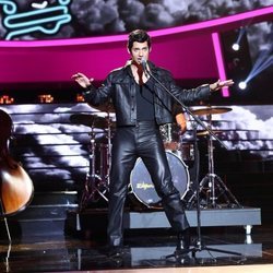 Carlos Baute imitando a Elvis Presley en la primera gala de 'Tu cara me suena 7'