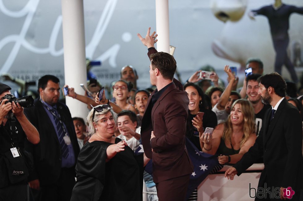Chris Hemsworth es aclamado por los fans en el Festival de San Sebastián 2018
