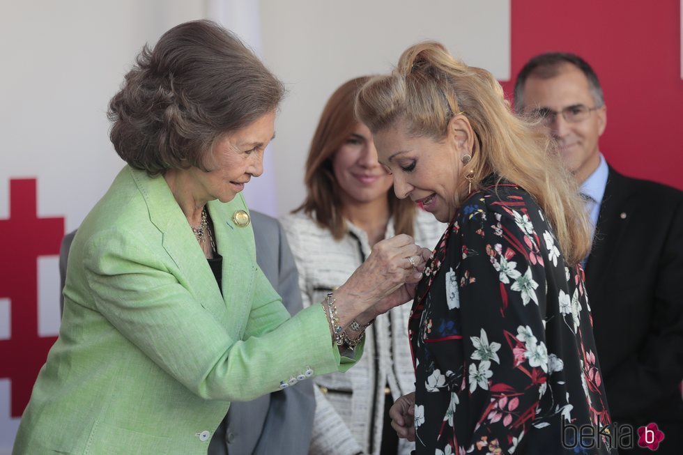 La Reina Sofía y Jenny Llada en el Día de la Banderita 2018