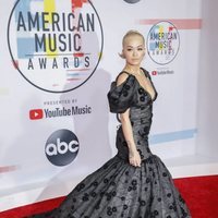 Rita Ora en los American Music Awards 2018