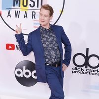 Macaulay Culkin en los American Music Awards 2018