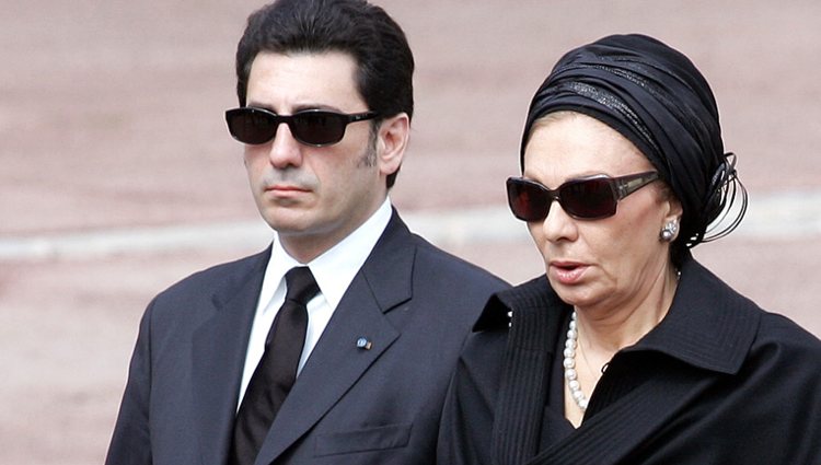 Farah Diba y Alí Reza Pahlavi en el funeral de Rainiero de Mónaco