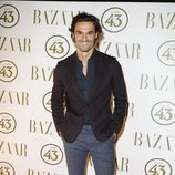 Iván Sánchez en la alfombra roja de los Premios Harper's Bazaar Actitud 43 2018