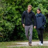 Los Duques de Sussex pasean por el Parque Nacional Abel Tasman en Nueva Zelanda