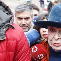 Lucía Bosé acudiendo a su juicio por una apropiación indebida