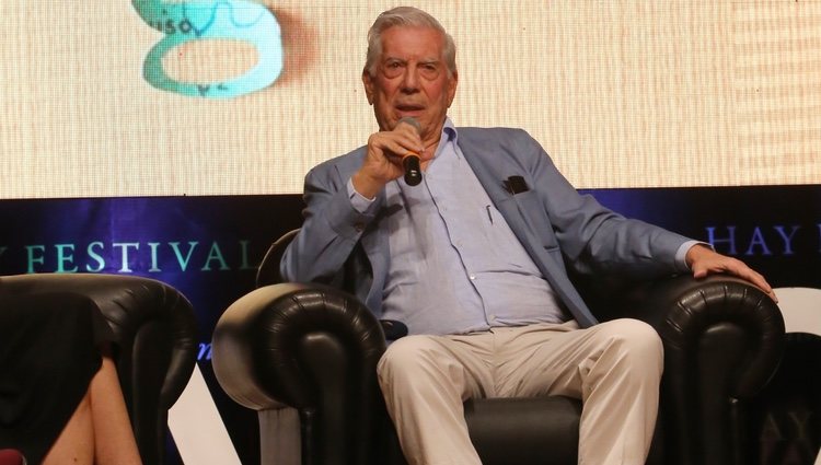Mario Vargas Llosa durante su coloquio en 'Hay Festival'