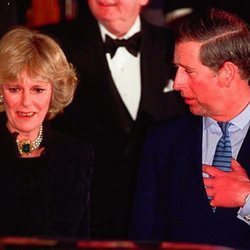 Primera aparición pública como pareja del Príncipe Carlos y Camilla Parler-Bowles