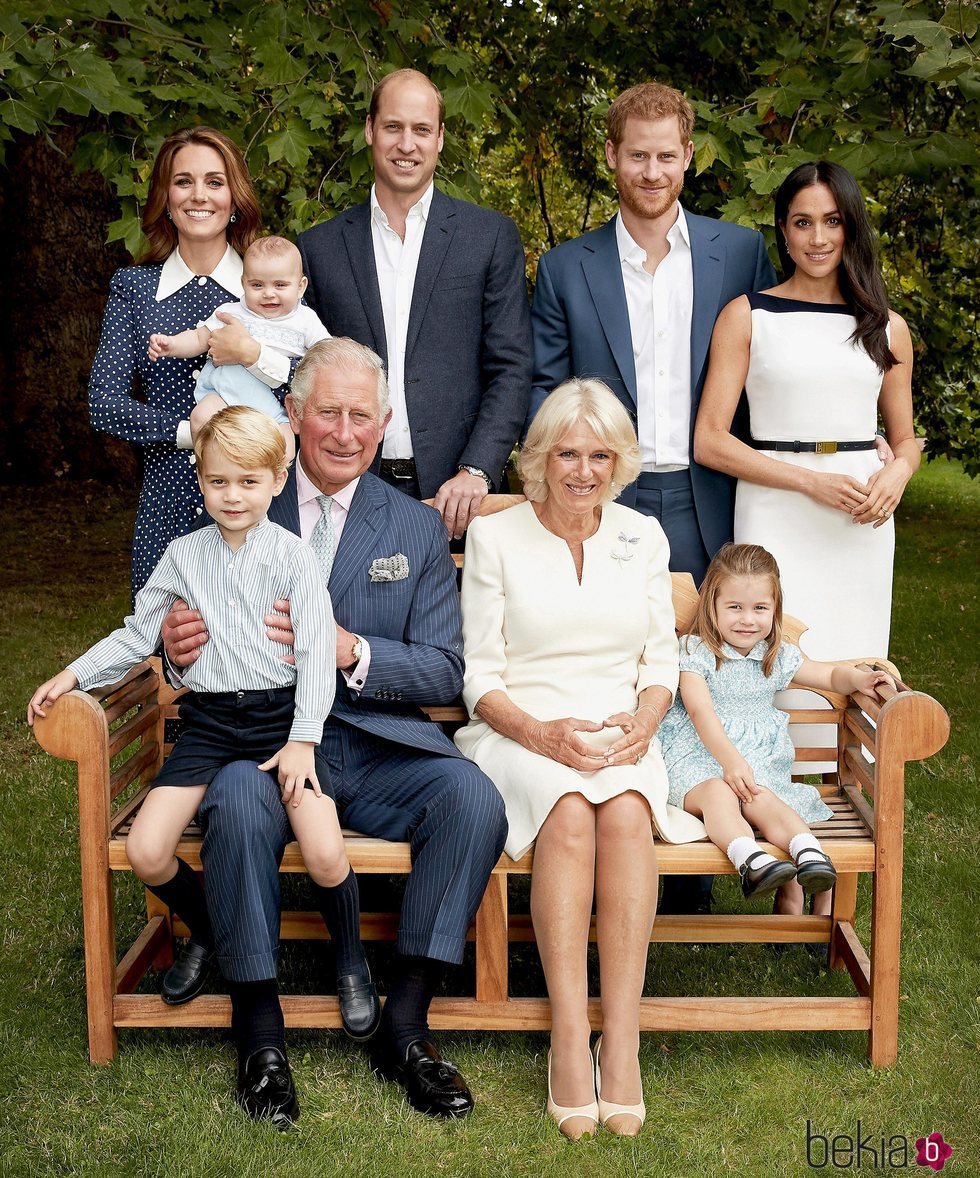 El Príncipe Carlos, Camilla Parker, los Duques de Cambridge, los Principes Jorge, Carlota y Luis y los Duques de Sussex