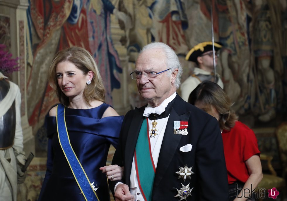 El Rey Carlos XVI Gustavo con Laura Mattarella en su visita oficial a Suecia