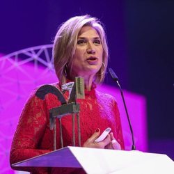 Julia Otero recogiendo su galardón en los Premios Ondas 2018