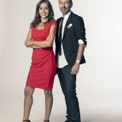 David Valldeperas y Carmen Alcayde, presentadores de 'Aquí hay madroño'