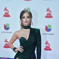 Ana Mena en la alfombra roja de los Grammy Latinos 2018